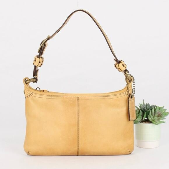 Coach Handbags - Coach Vintage Y2K Bleecker Leather Shoulder Bag